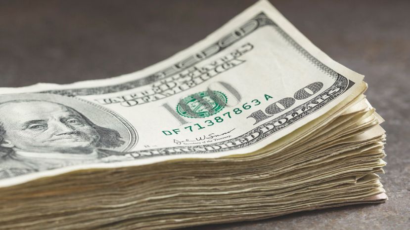 Blanqueo, Big Mac y apretn monetario: congelara dolar a $17