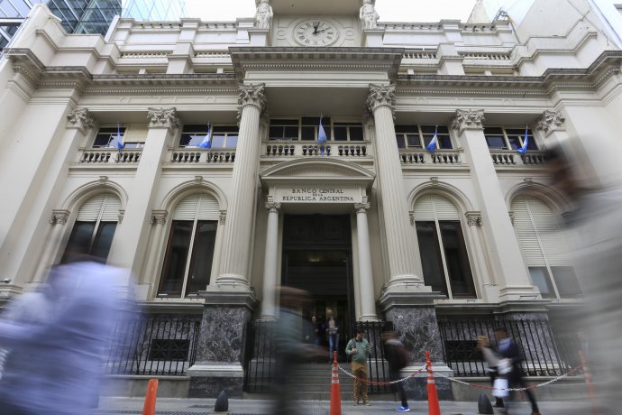 El Banco Central vendi casi u$s150 millones para contener al dlar, que toc nuevo mximo desde agosto