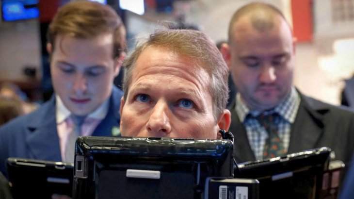 Wall Street suspendi las operaciones: el Dow Jones caa ms de 7%