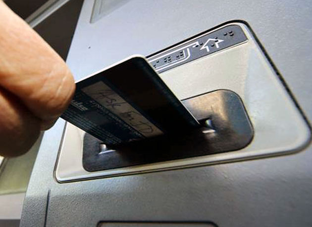 Se podr retirar dinero en efectivo de canales alternativos durante el paro bancario