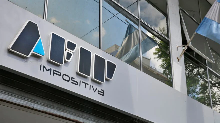 AFIP investigar a quienes pidan la residencia fiscal en Uruguay