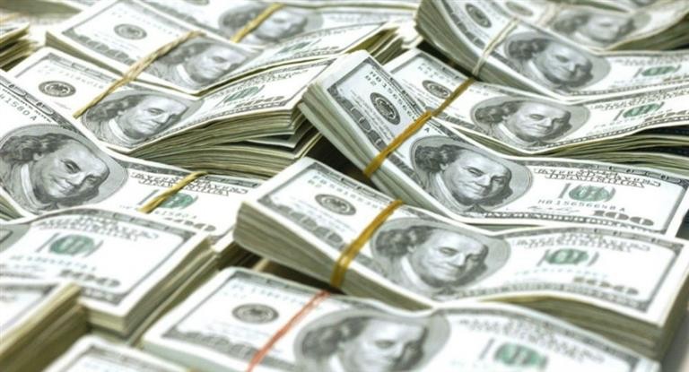 Giro: BCRA vendi reservas directo en el mercado y desinfl al dlar, que cay 51 centavos a $ 39,28